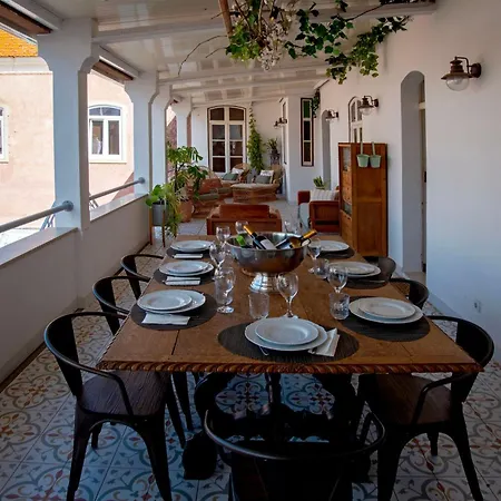 Casa Das Amendoeiras-3